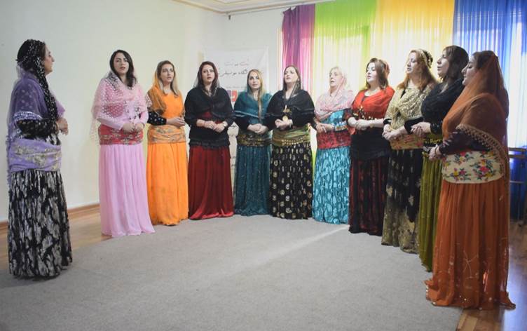 Artist Opens Music Classroom for Kurdish Women in Mahabad